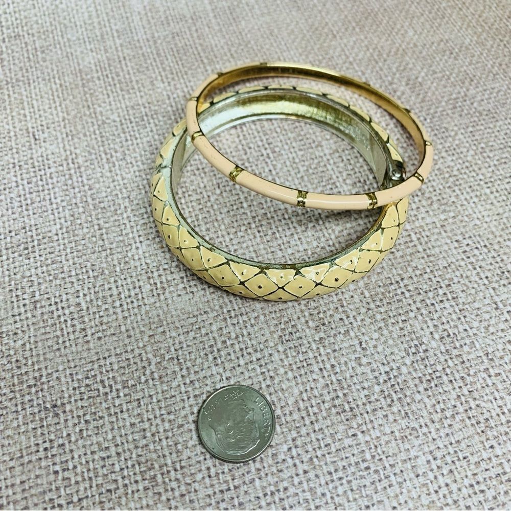 Ivory and Peach Enameled Bangle Bracelets‎